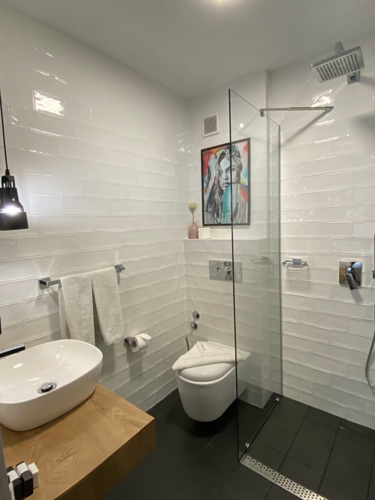 Badezimmer im Hotel in Varna